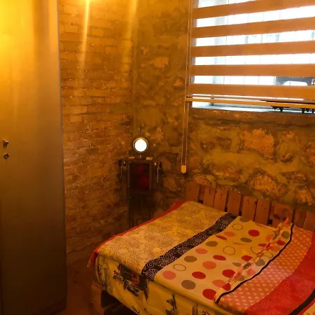 Ozzy Homes אנטליה