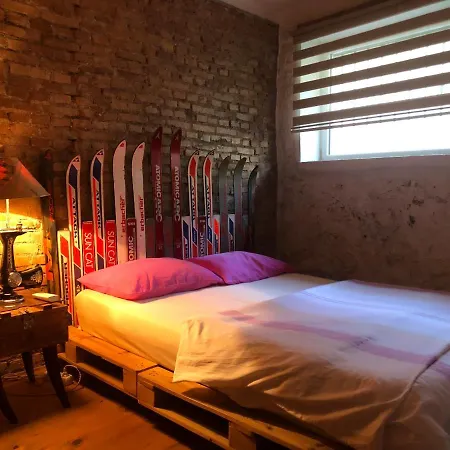 Ozzy Homes Appartement