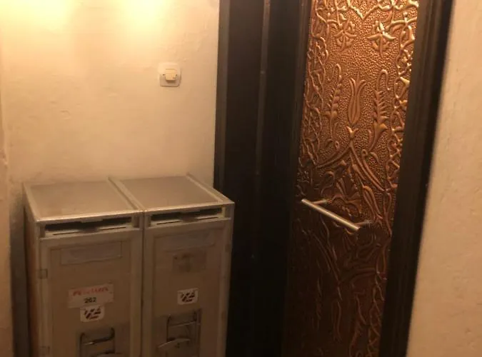Ozzy Homes Apartment *
